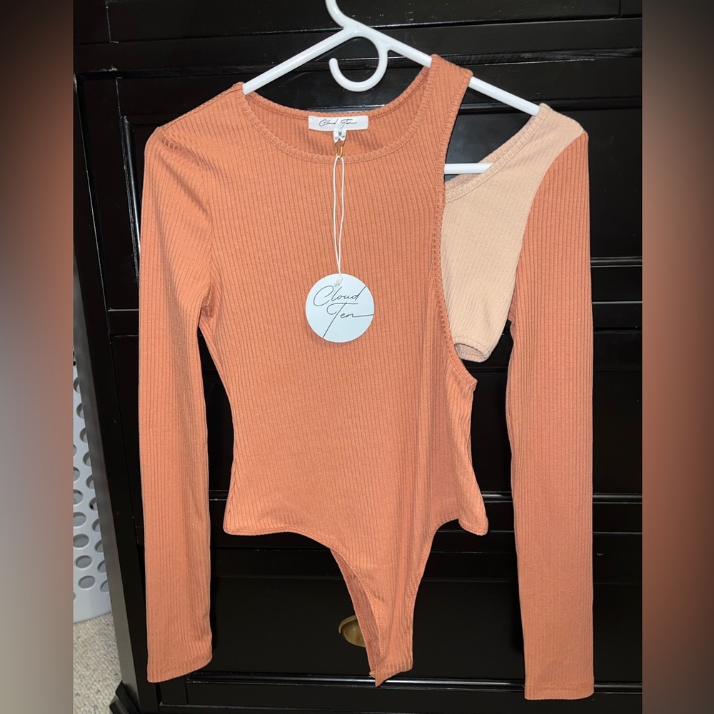 Color block bodysuit